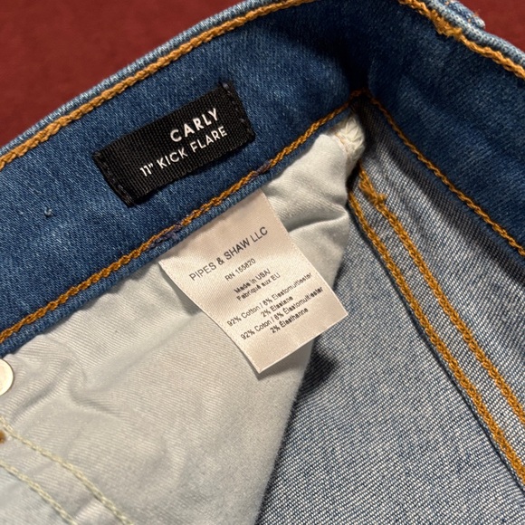 Veronica Beard High Rise Blue Jeans - Picture 6 of 9